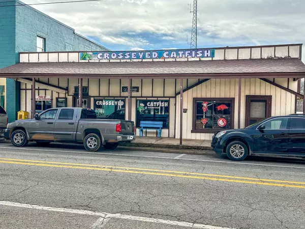 107 E Main Street, Hardy, AR 72542