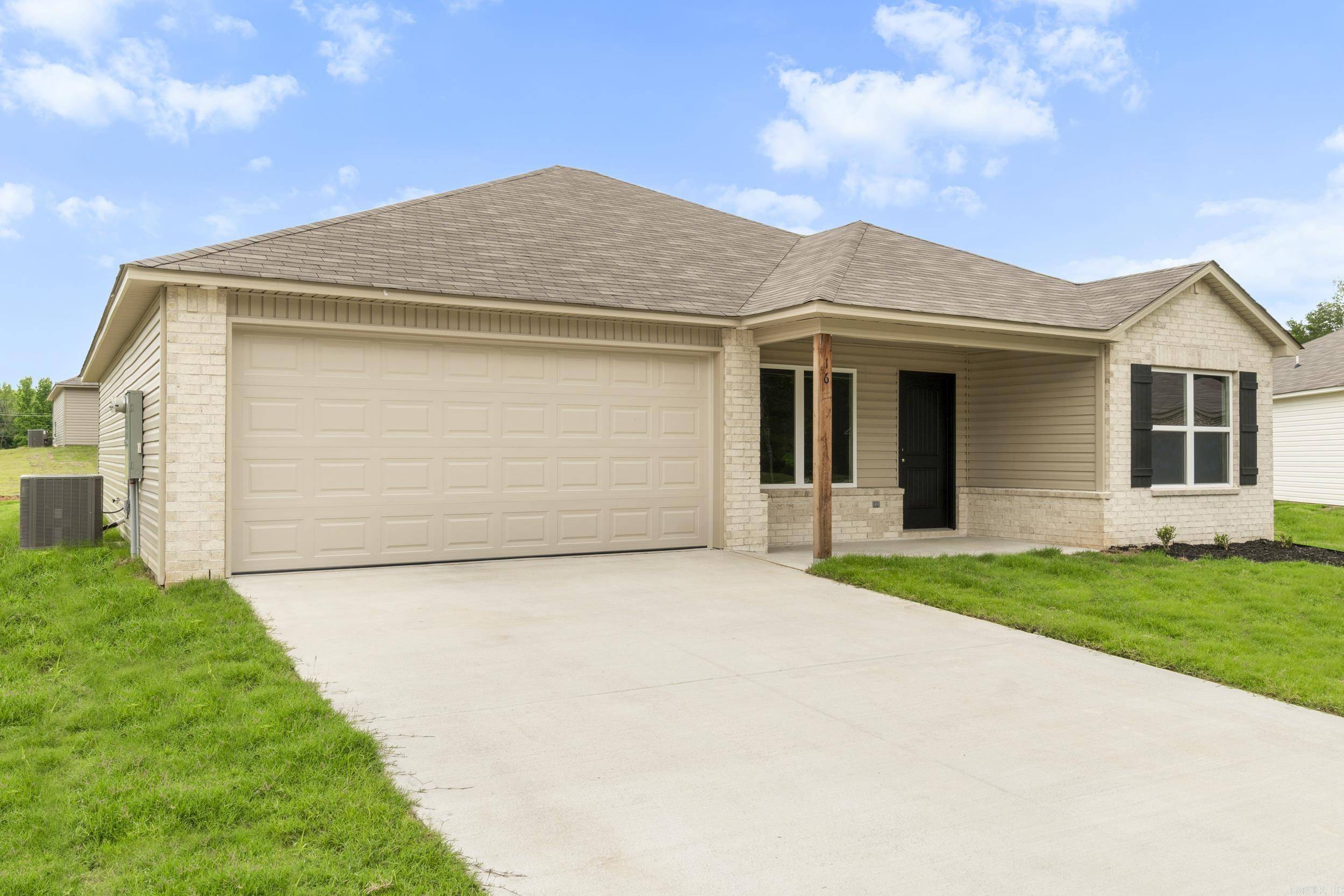 Ward, AR 72176,16 Sig Cove