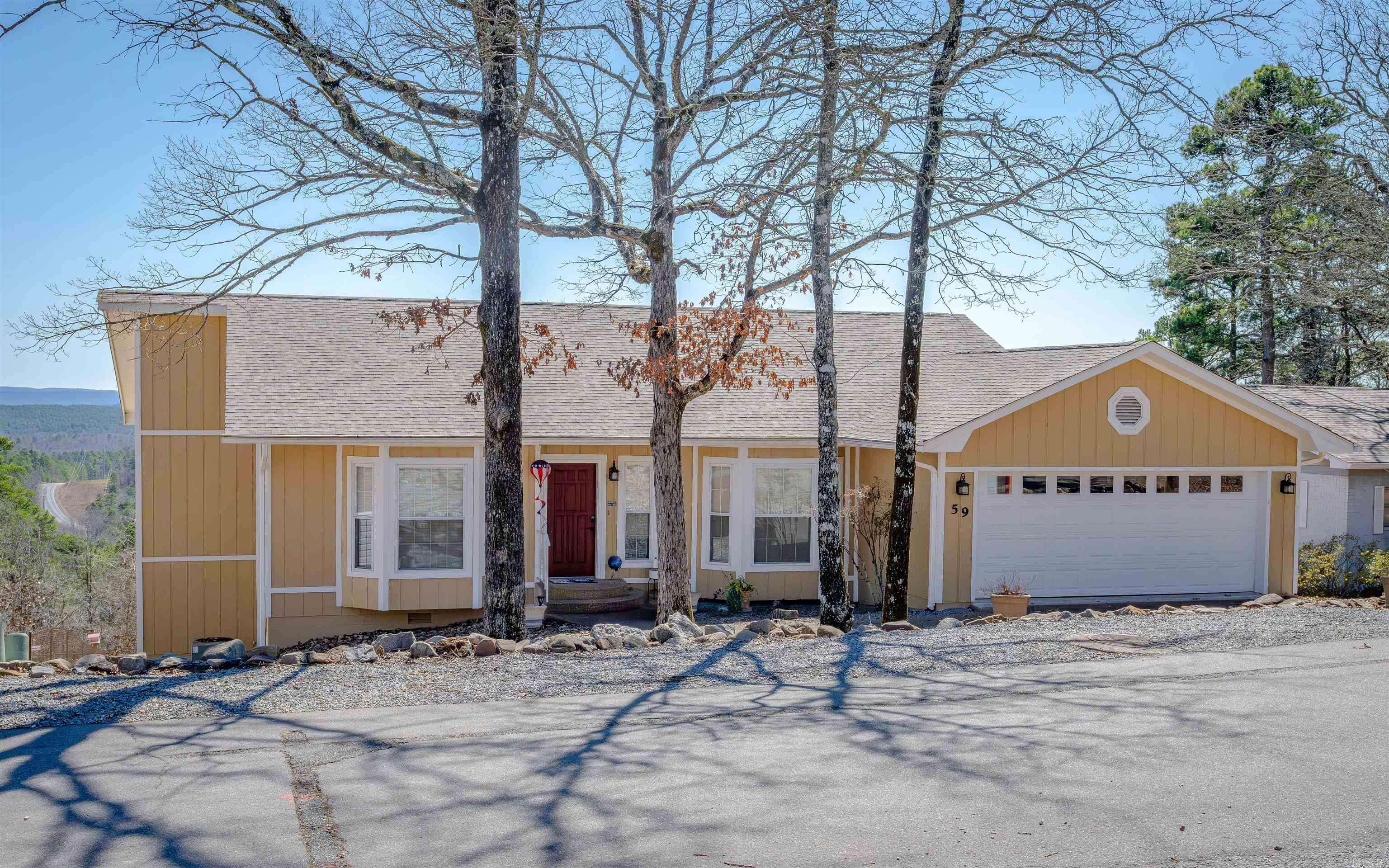 59 Almazan Way, Hot Springs Village, AR 71909