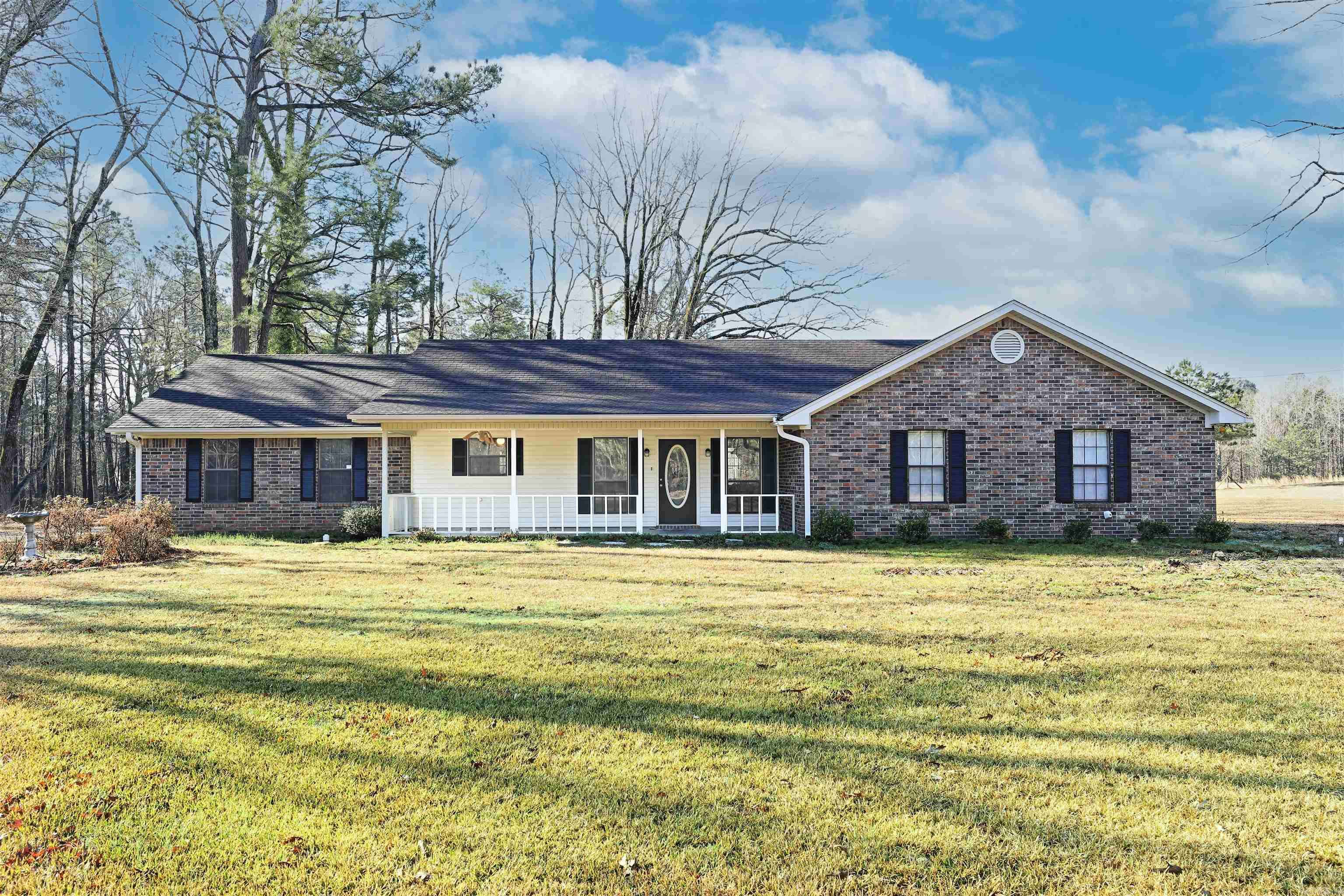 9000 Henderson Road, Pine Bluff, AR 71603