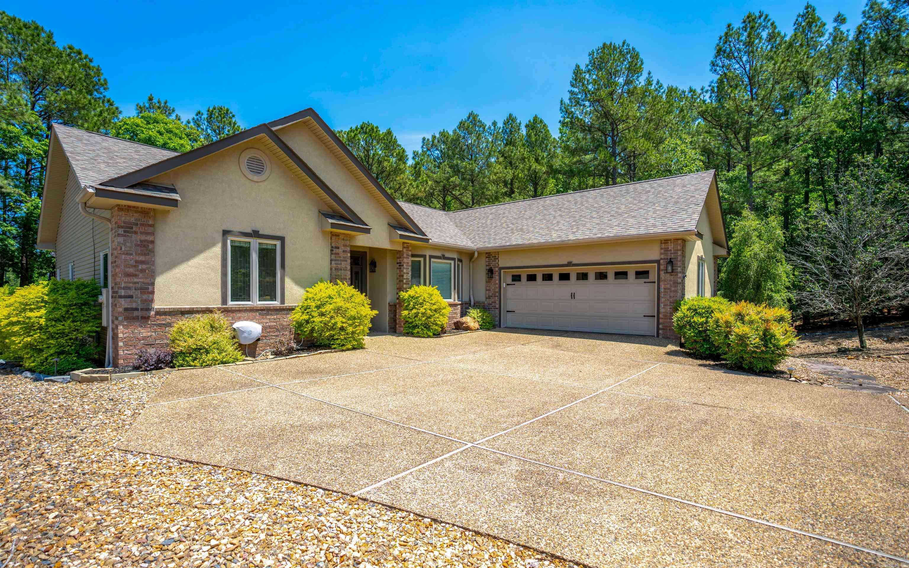 2 Gijon Lane, Hot Springs Village, AR 71909