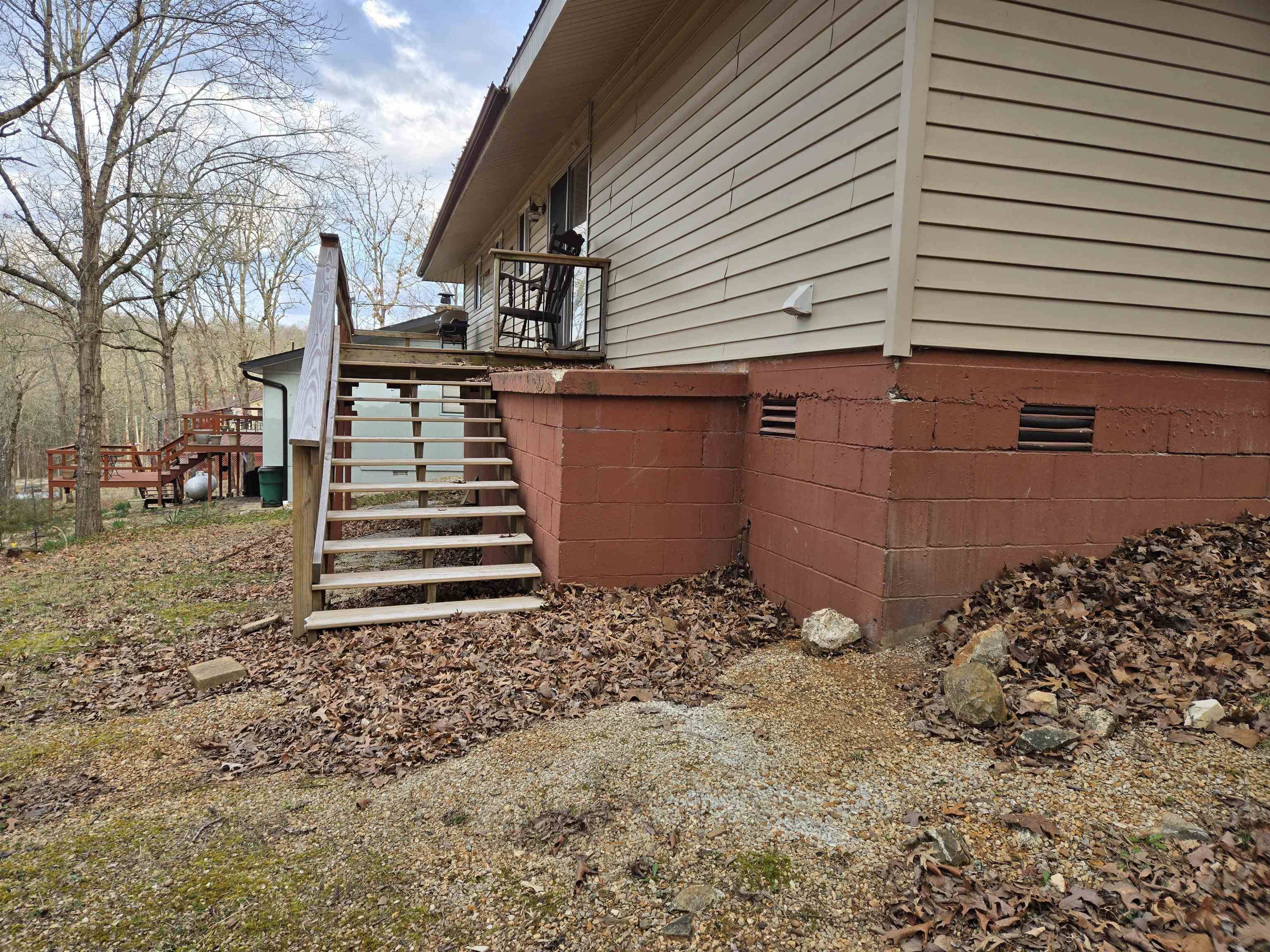 Cherokee Village, AR 72529,175 Cherokee Road