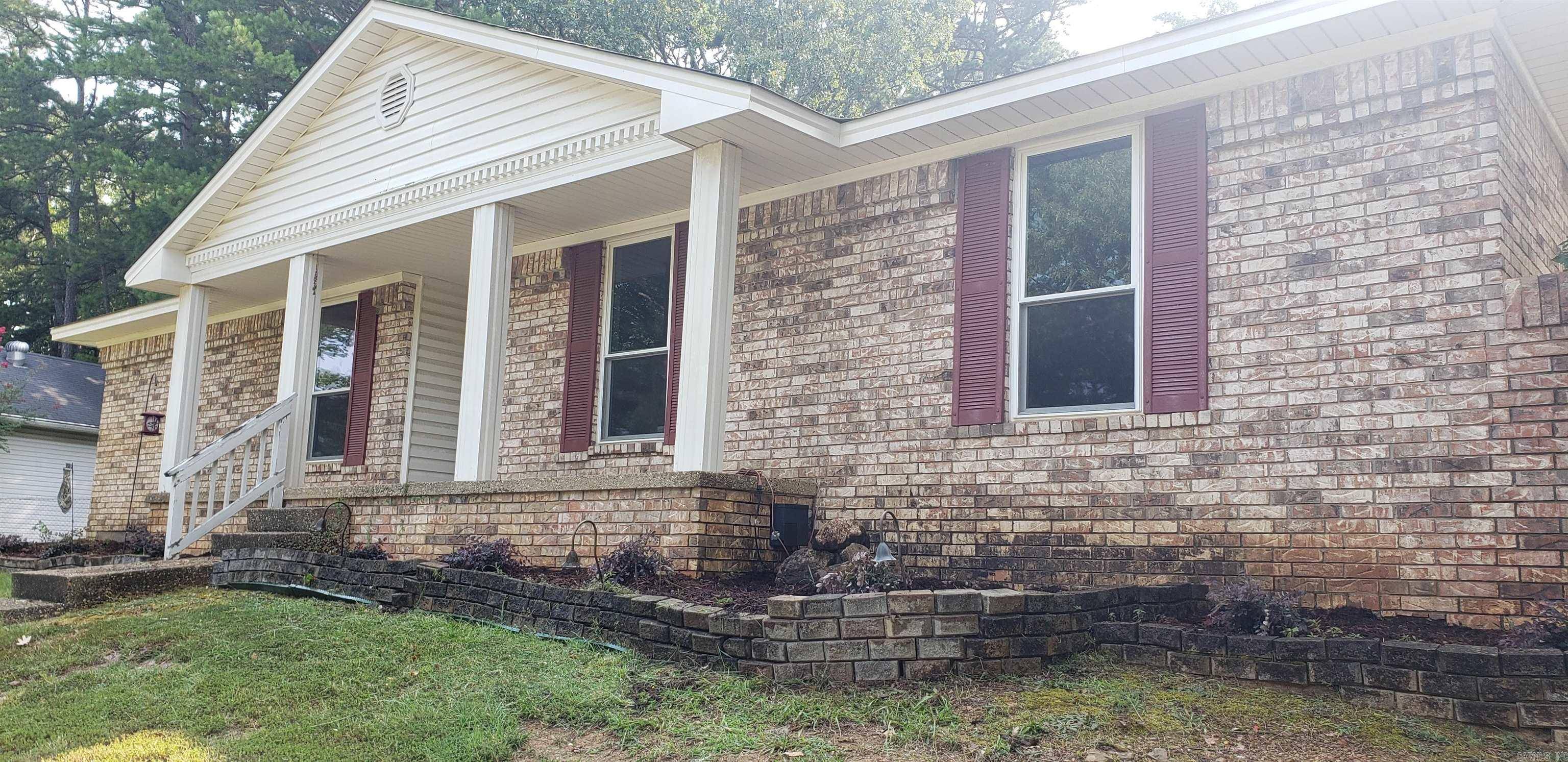 619 Parkway Place, Little Rock, AR 72211