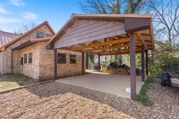 Pangburn, AR 72121,267 emery bluff dr