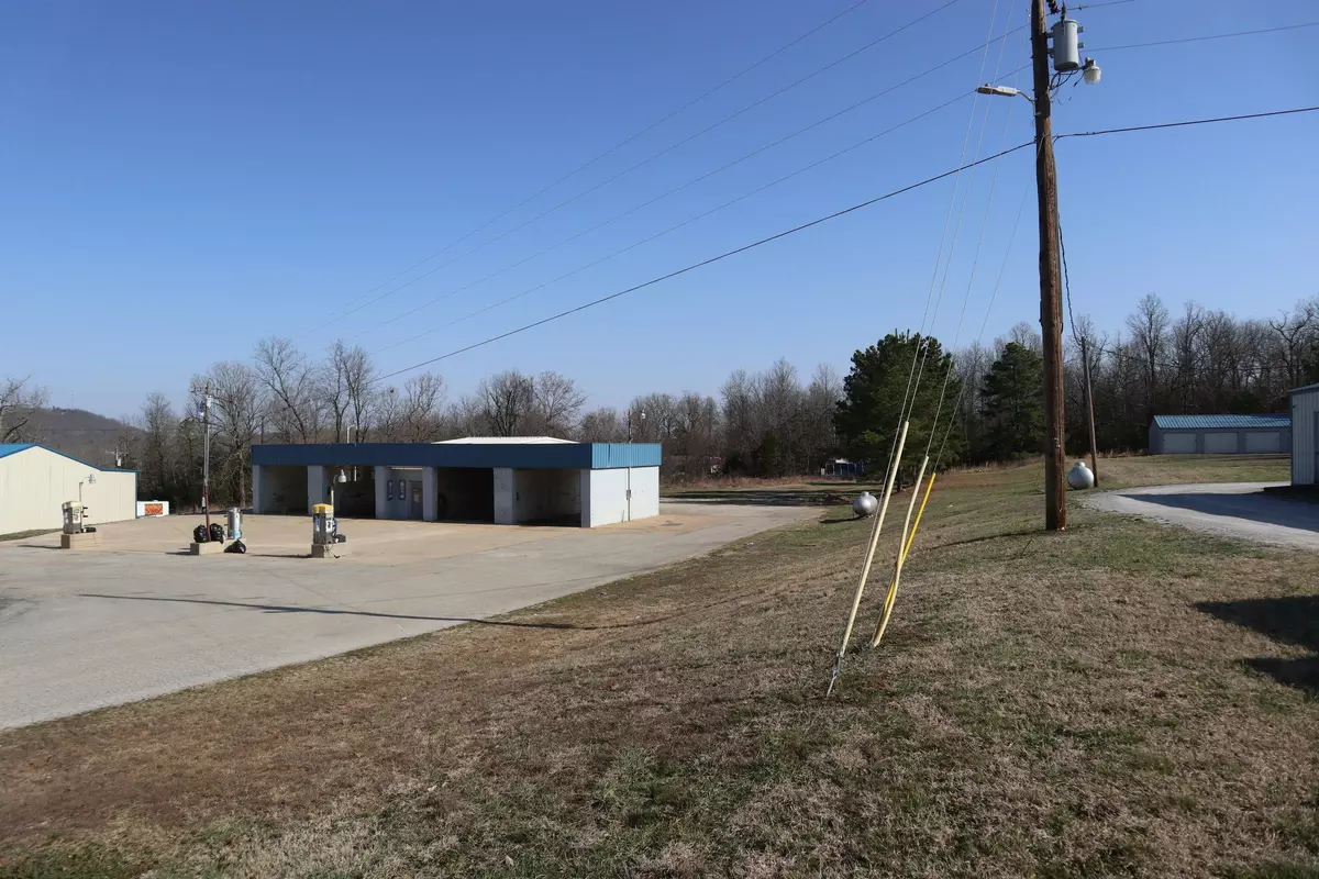 Salem, AR 72576,334 Hwy 62/412 E