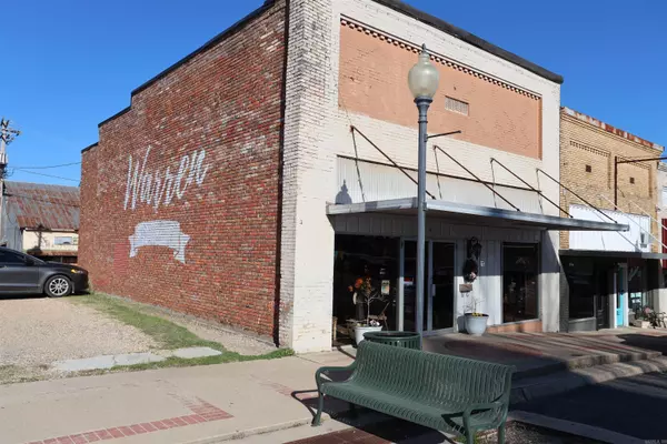 Warren, AR 71671,113 N Main