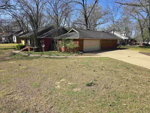Hot Springs, AR 71913,100 Clairmoor Court