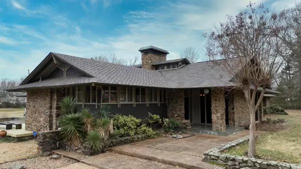 Cabot, AR 72023,1401 E Main Street