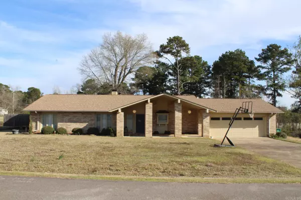 908 Ash Street, Nashville, AR 71852