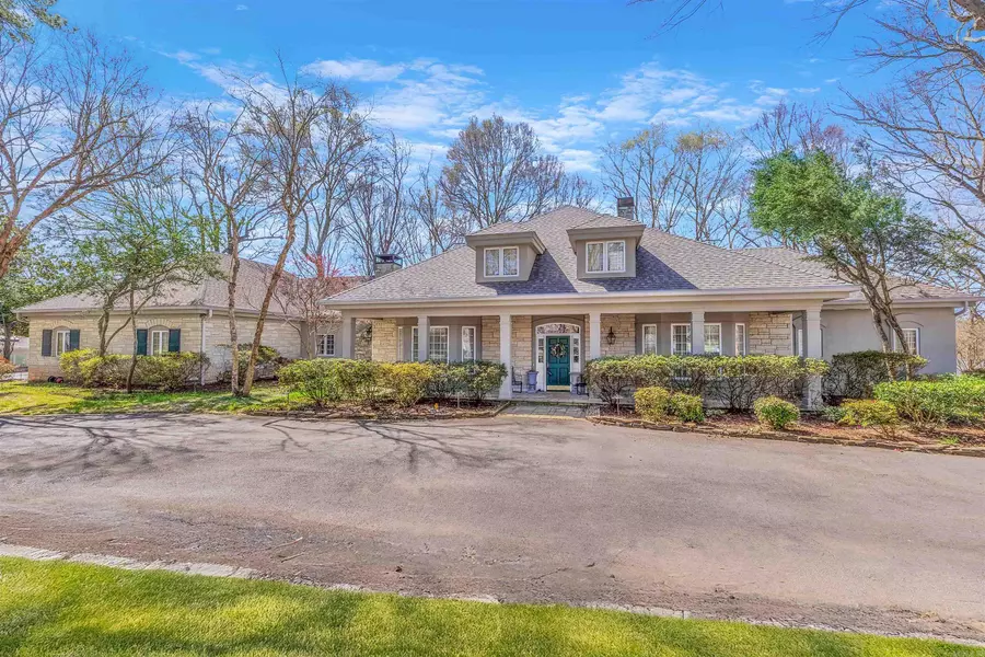 32 Riverwood Cove, Maumelle, AR 72113