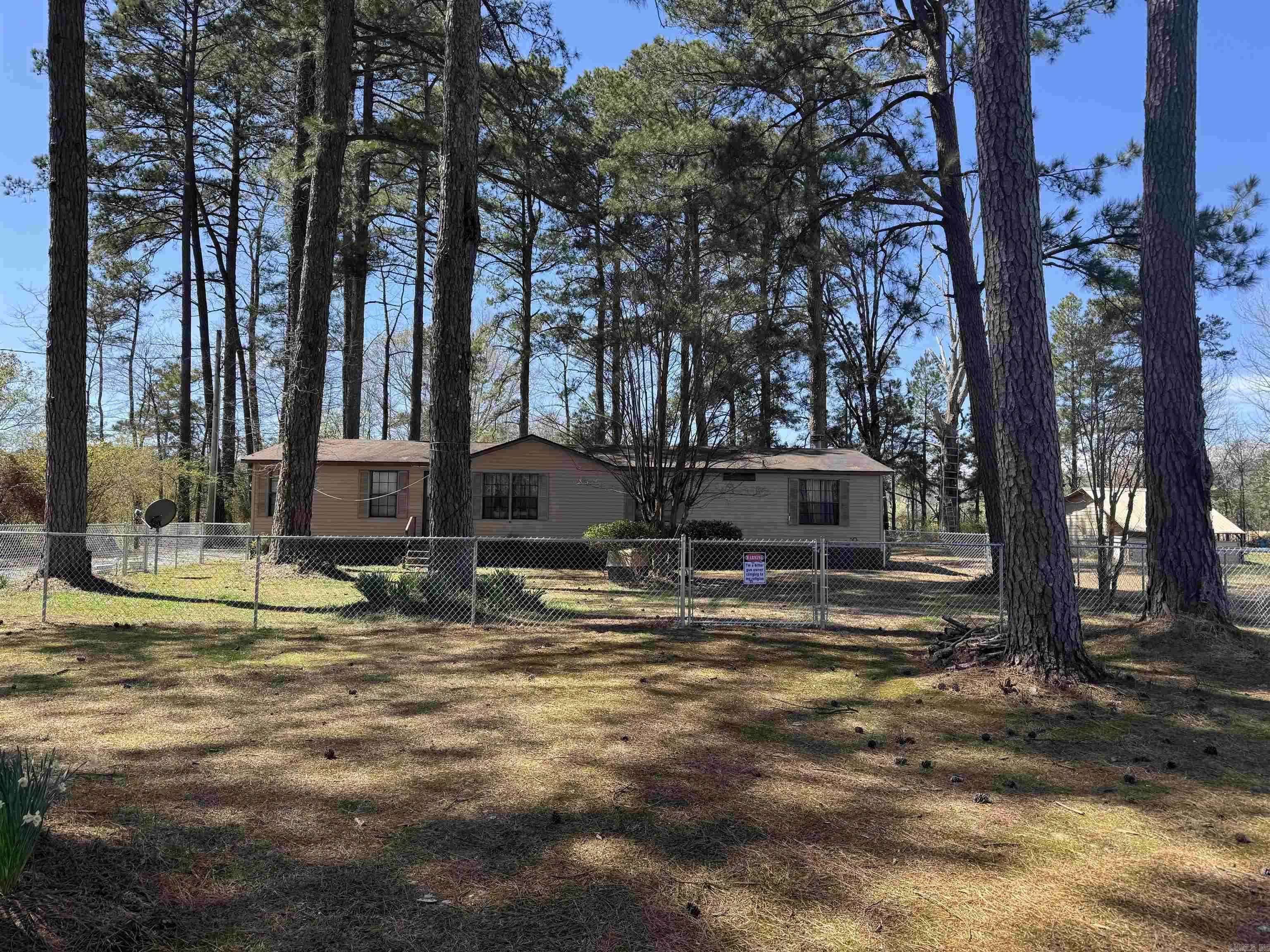 8444 SULPHUR SPRINGS, Pine Bluff, AR 71603