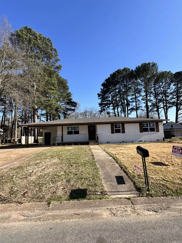 15 Cloverdale Boulevard, Searcy, AR 72143