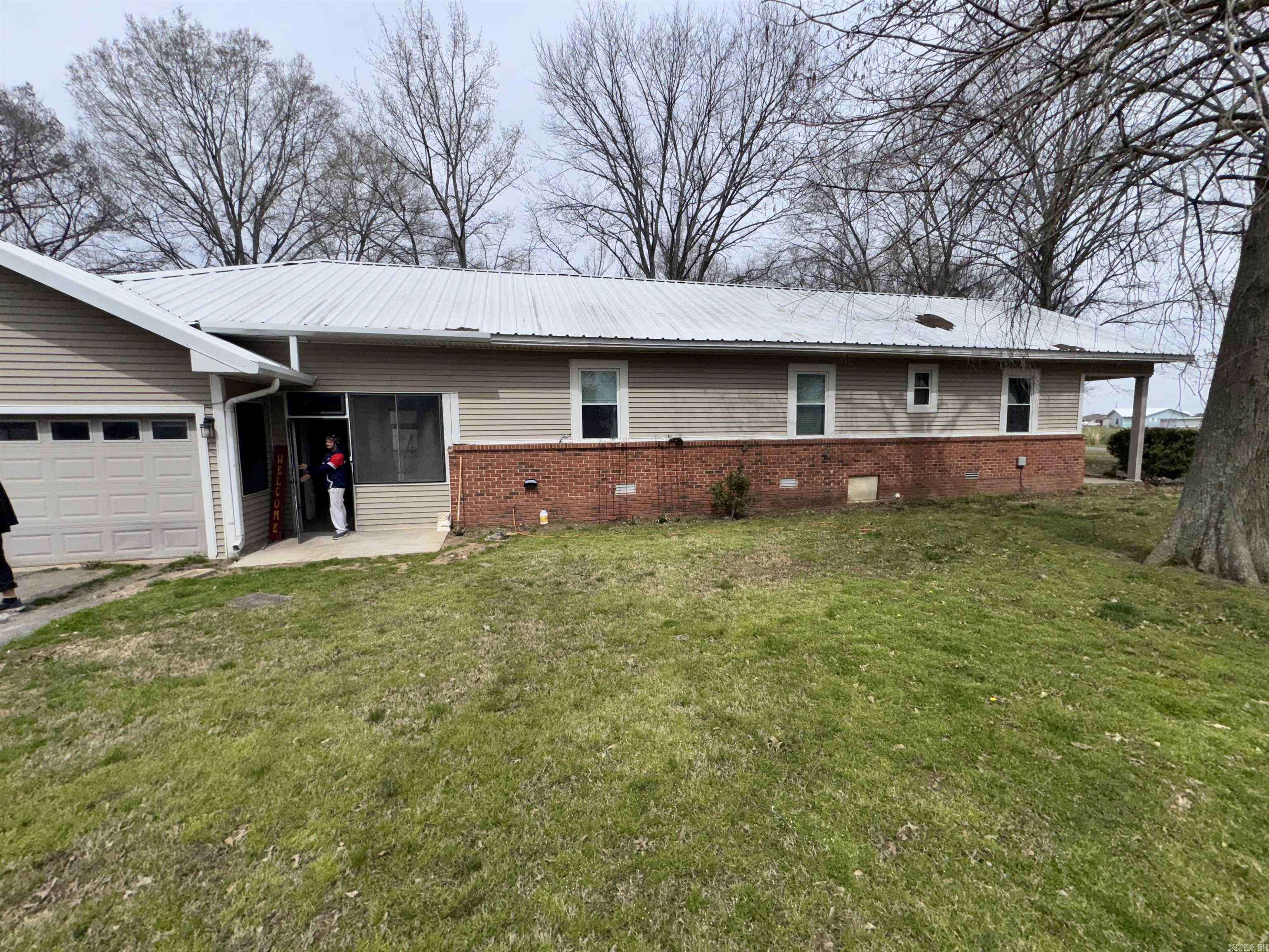 60 N Highline Road, England, AR 72046