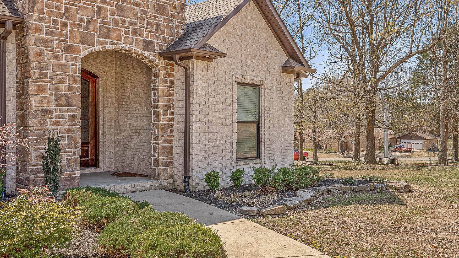Paragould, AR 72450,2 Candlewood Cove