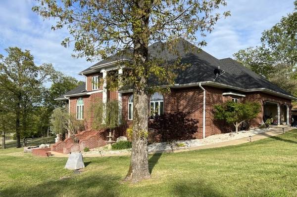 Horseshoe Bend, AR 72512,414 Airpark Road