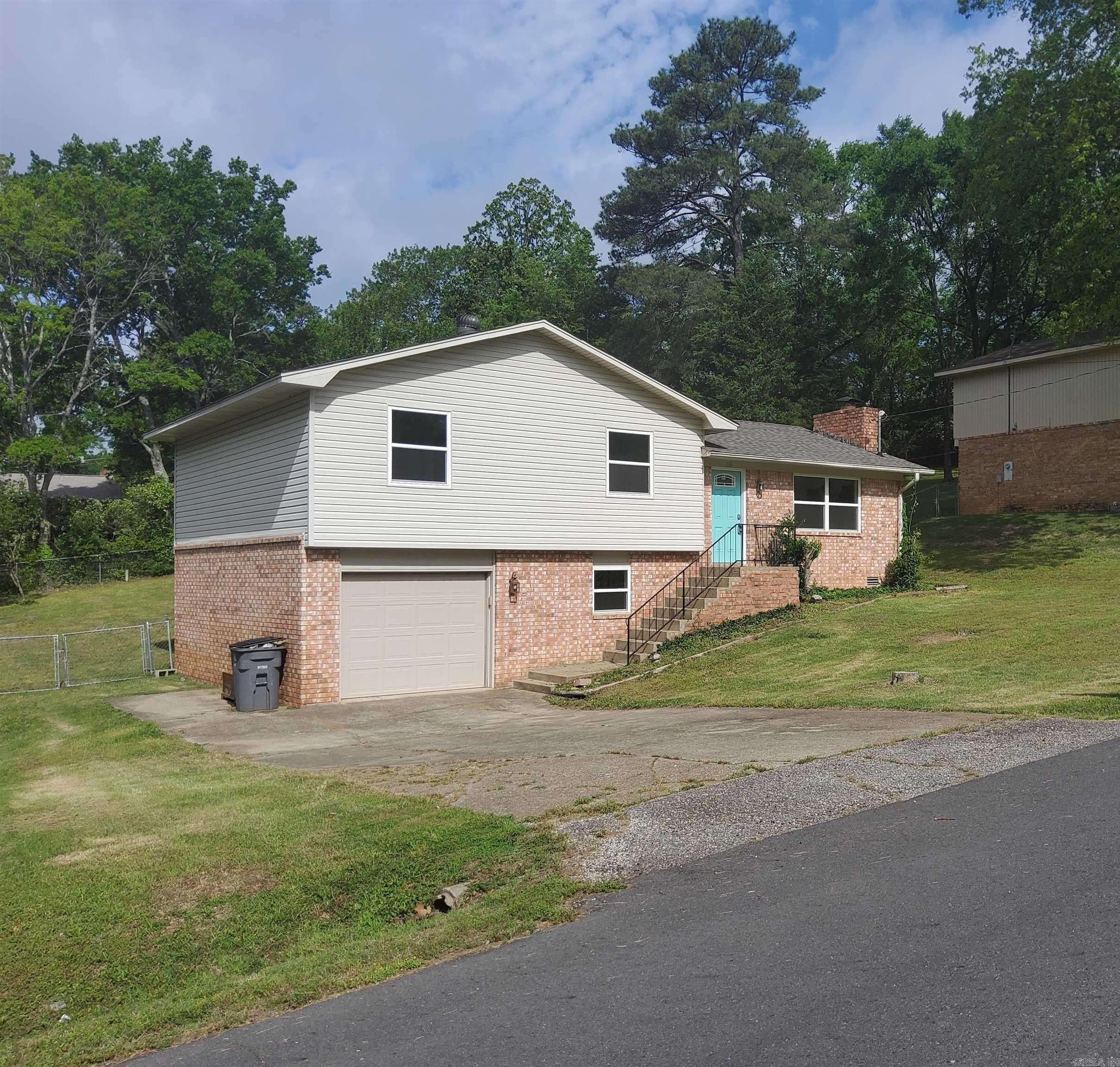 204 Gladstone Street, Hot Springs, AR 71913
