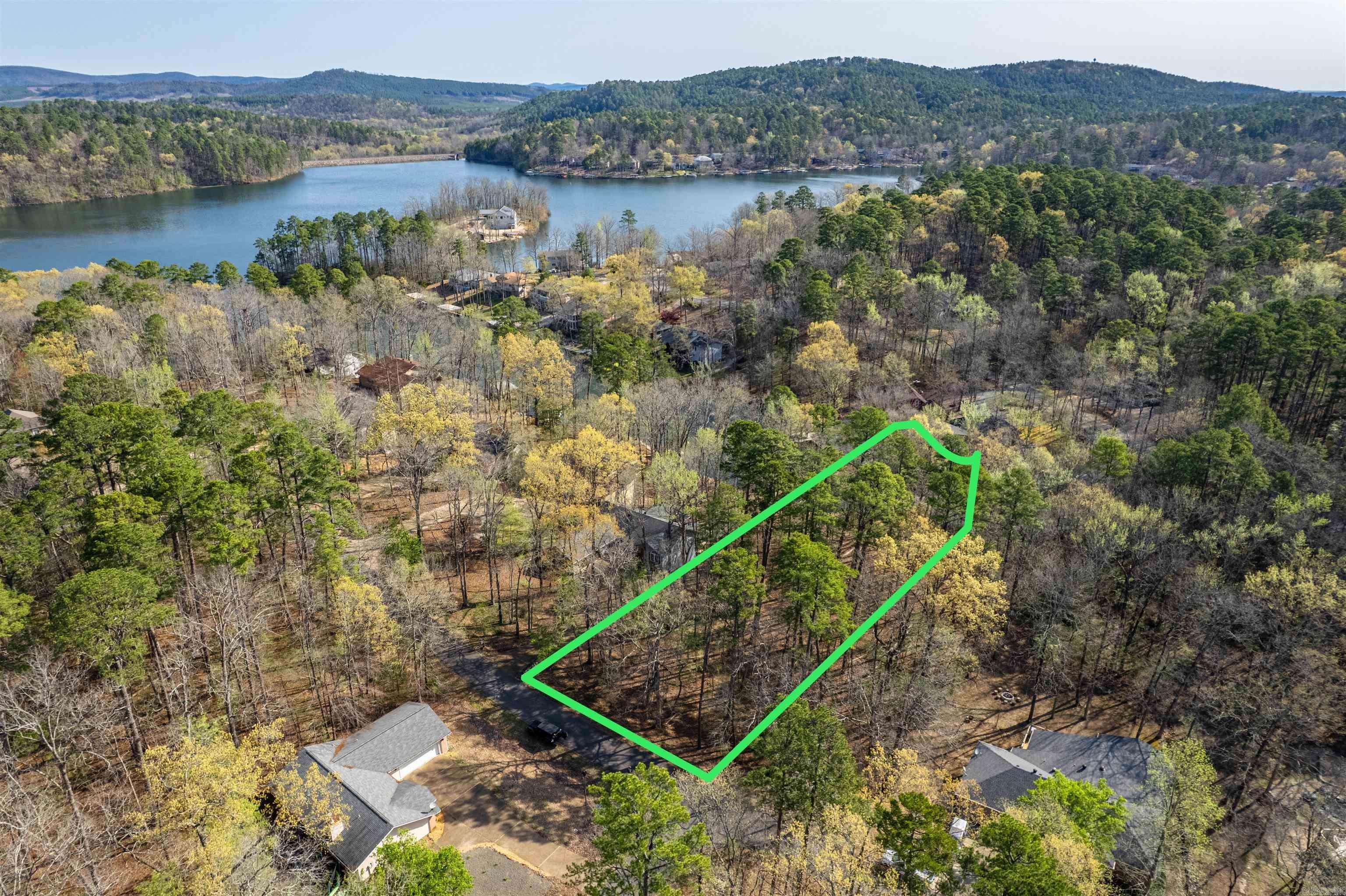 Hot Springs Village, AR 71909,7 Sabiote Way
