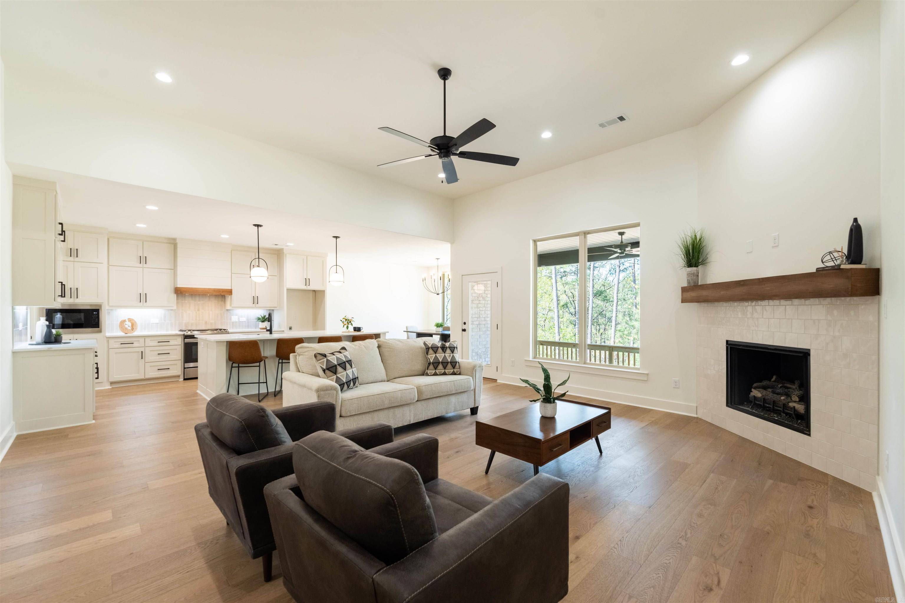 Maumelle, AR 72113,141 Ridgeview Trail
