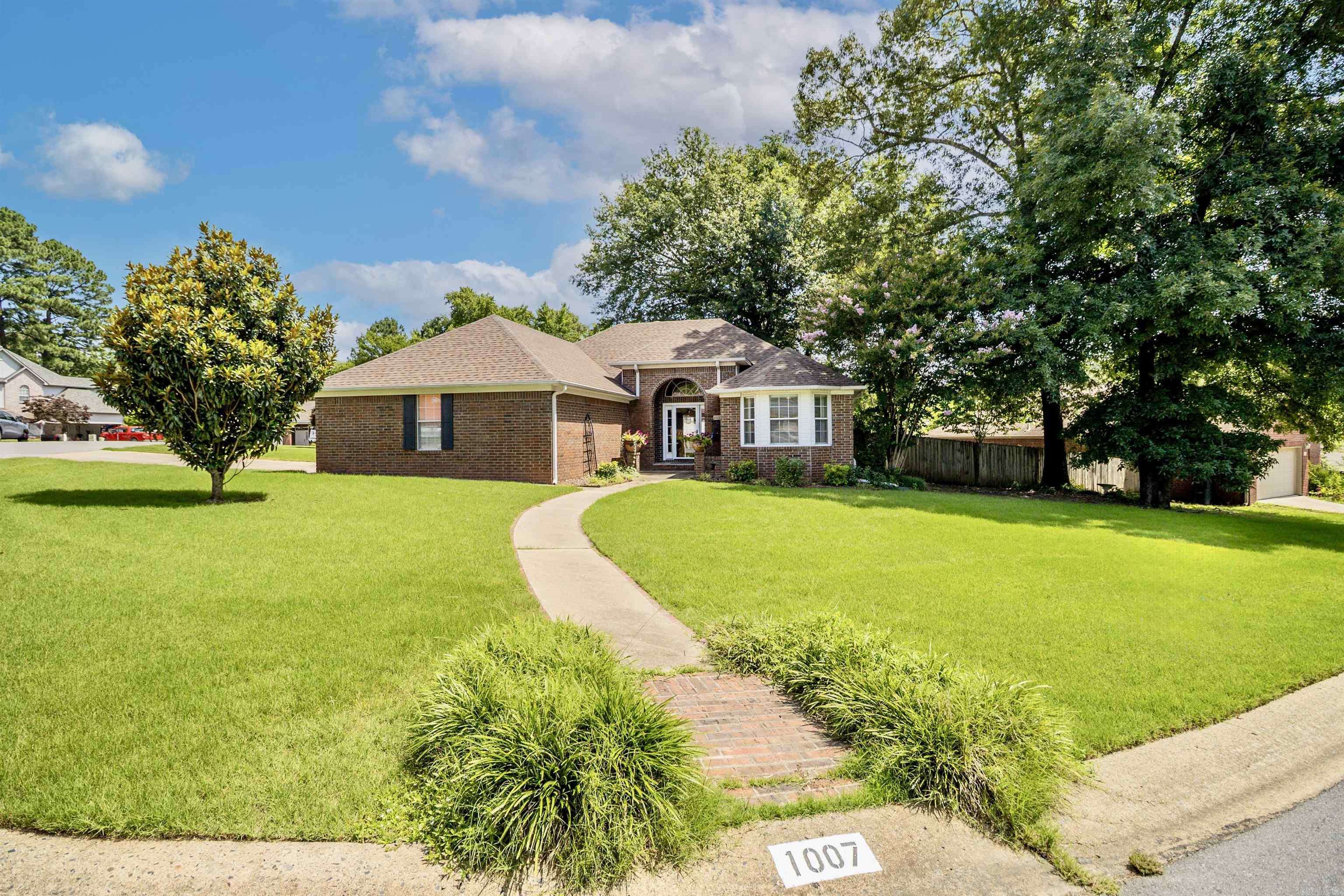 1007 Spring Creek Cove, Benton, AR 72015