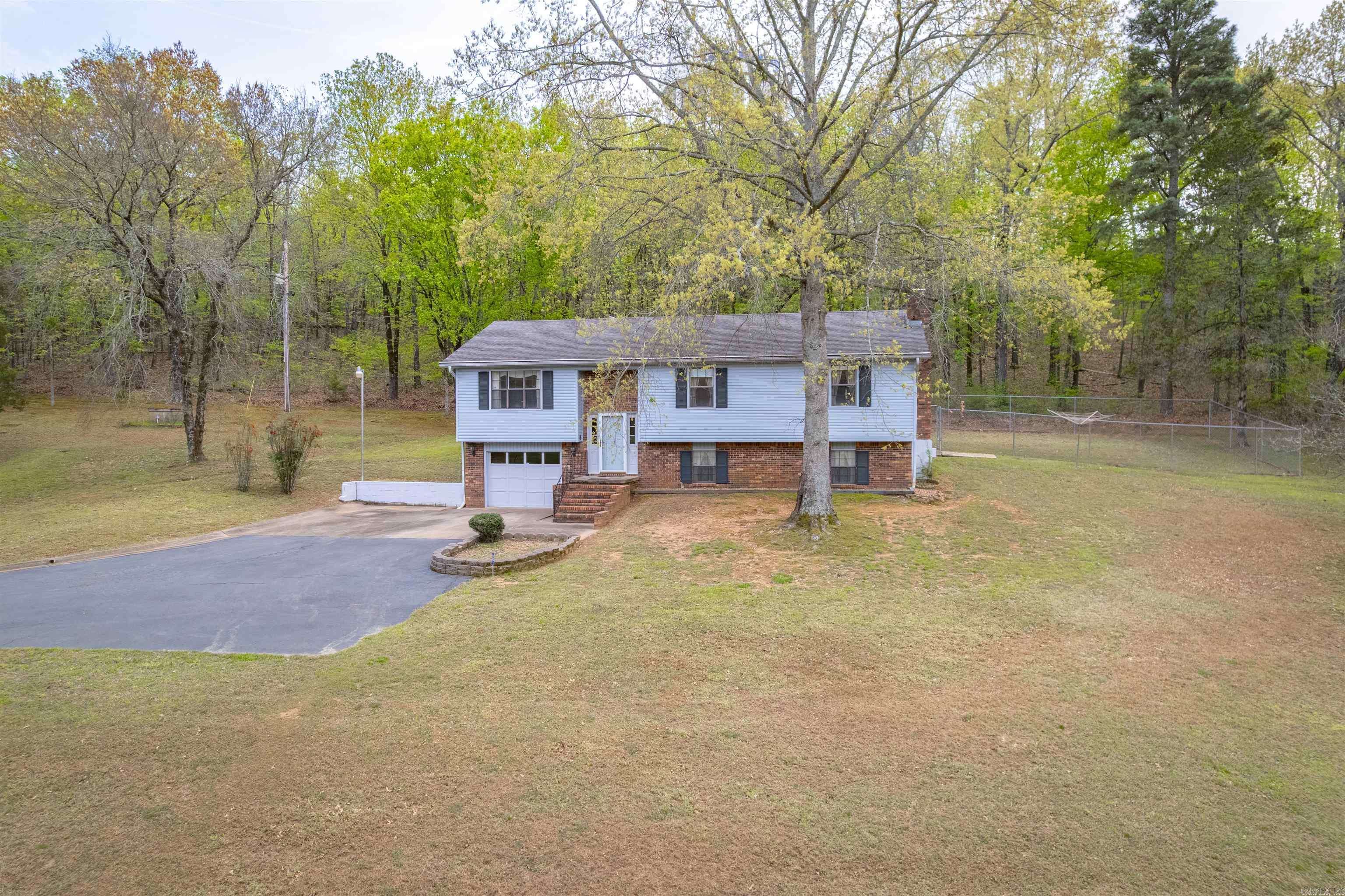 Conway, AR 72032,19 Cedar Hill Road