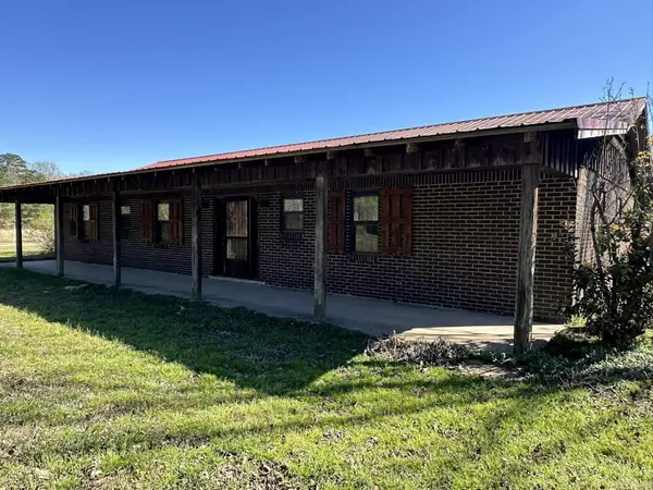 7000 Middle Warren Road, Pine Bluff, AR 71603