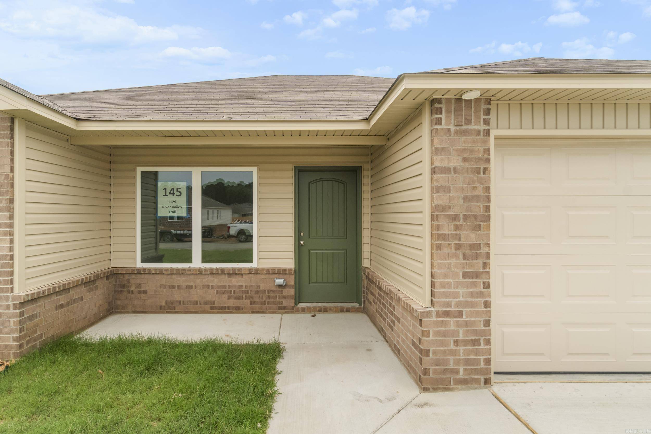 Hensley, AR 72065,11129 River Valley Drive