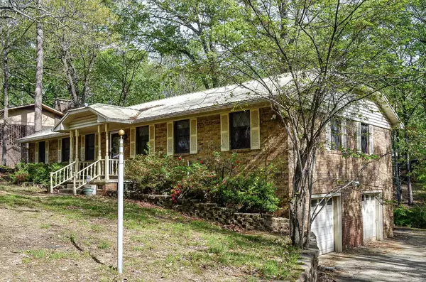 1912 Cedarhurst Drive, Benton, AR 72015-4725