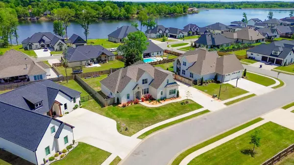 Benton, AR 72019,4941 Lake Vista Drive