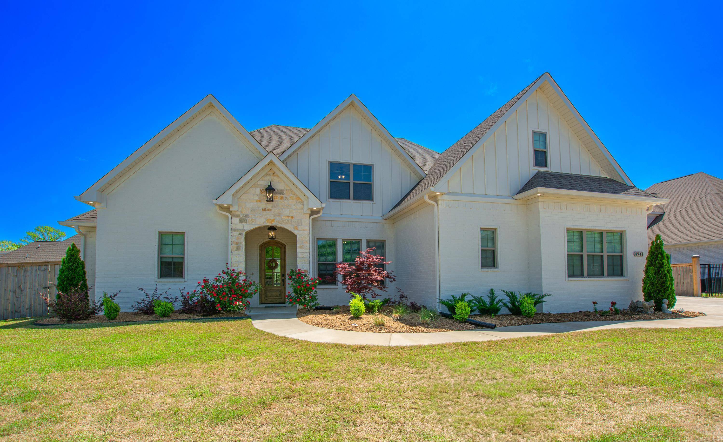 4941 Lake Vista Drive, Benton, AR 72019