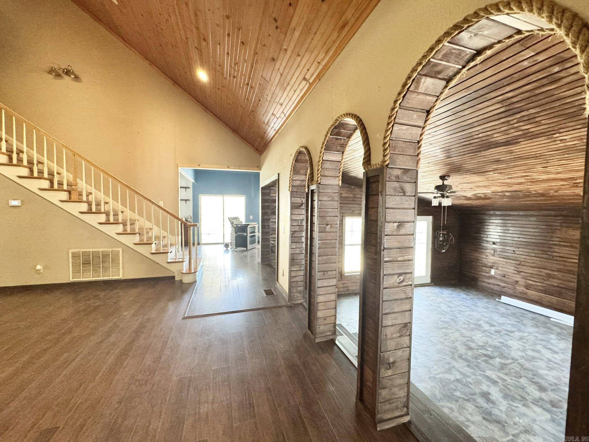 Mountain View, AR 72560,13178 Highway 66