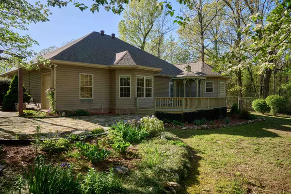 Cherokee Village, AR 72529,21 Tohatchi Dr