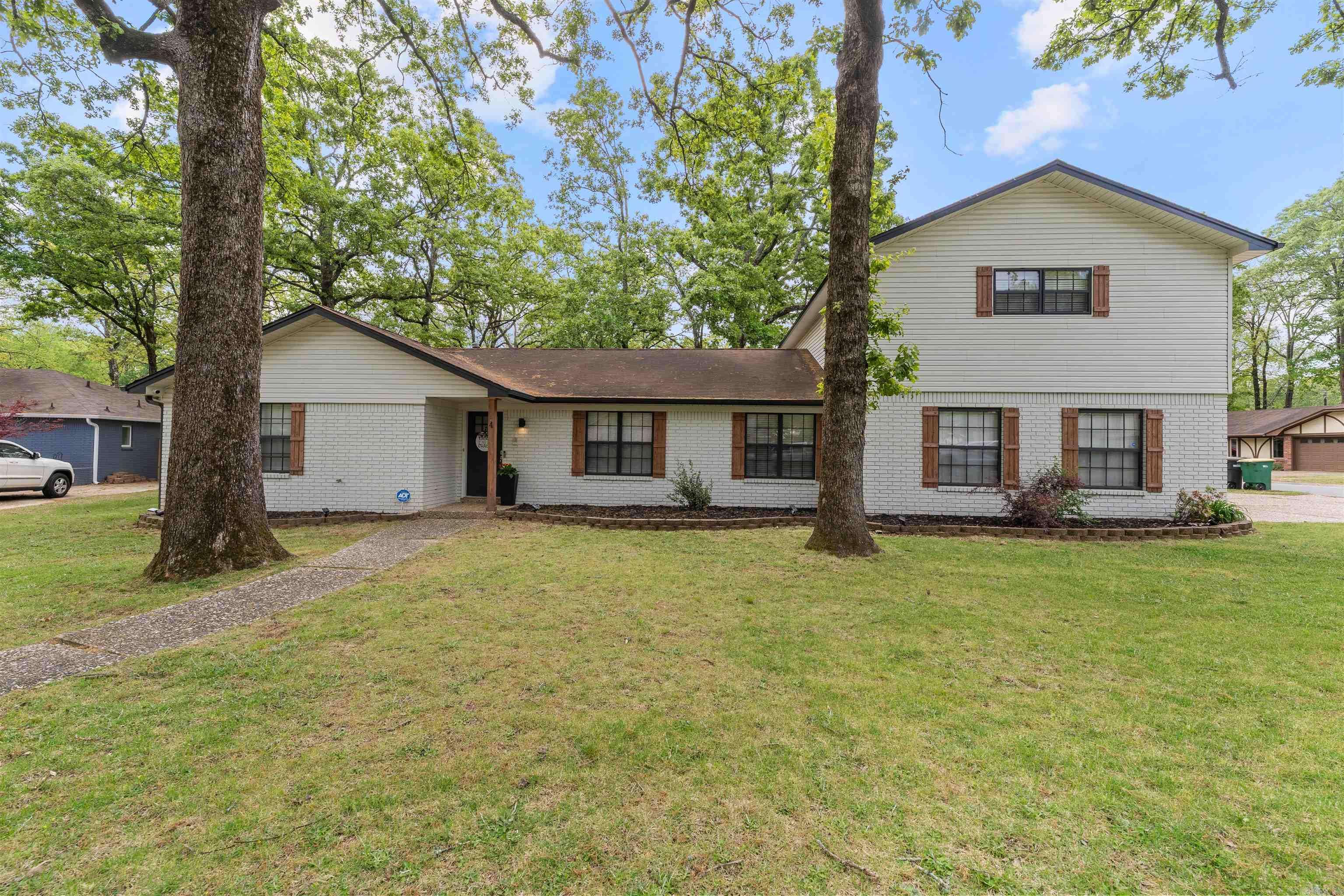 4 Daniel Dr, Sherwood, AR 72120