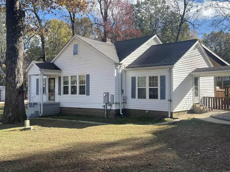 Piggott, AR 72454