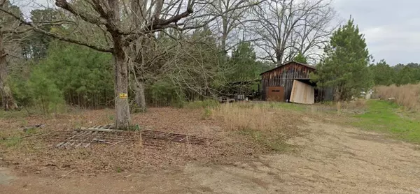 2140 Omega St, Camden, AR 71701