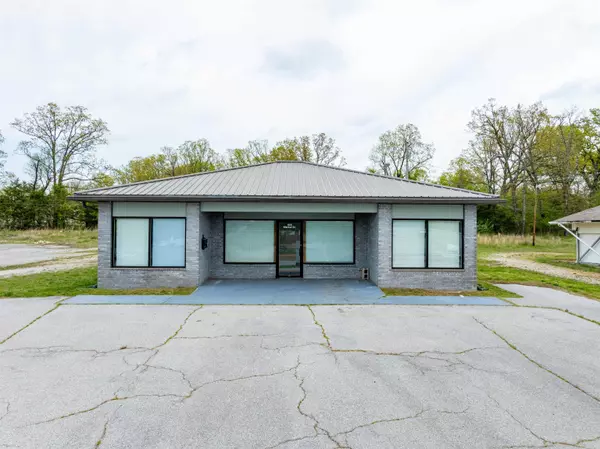 404 Market Street, Horseshoe Bend, AR 72512