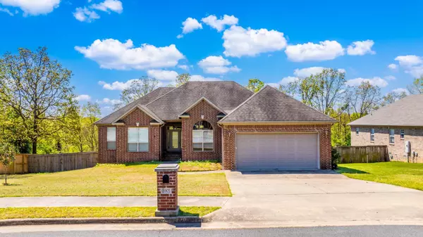 6901 Gap Point Circle, Sherwood, AR 72120