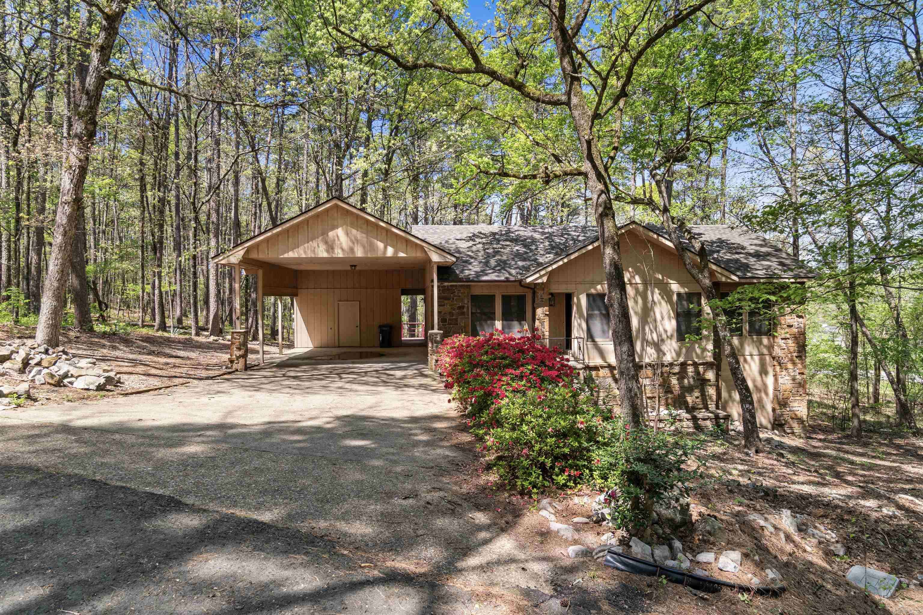 4 Bejar Lane, Hot Springs Village, AR 71909