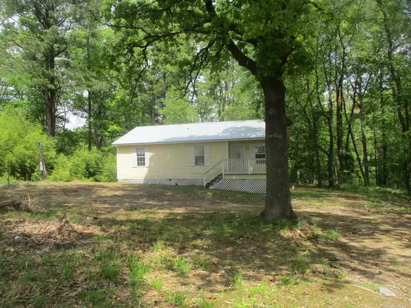White Hall, AR 71602,301 Little Lane