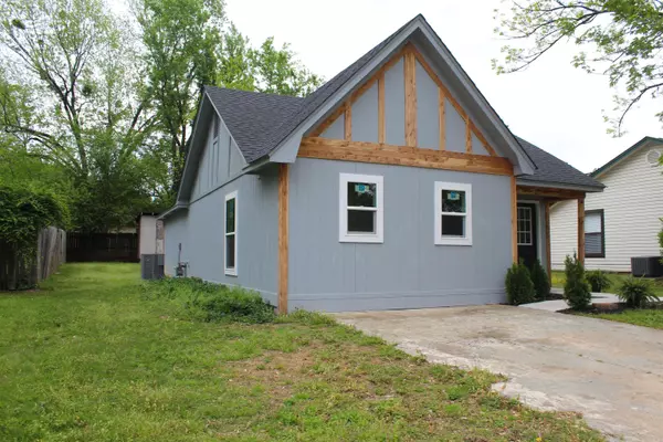 Russellville, AR 72802,2206 S Hartford Cv