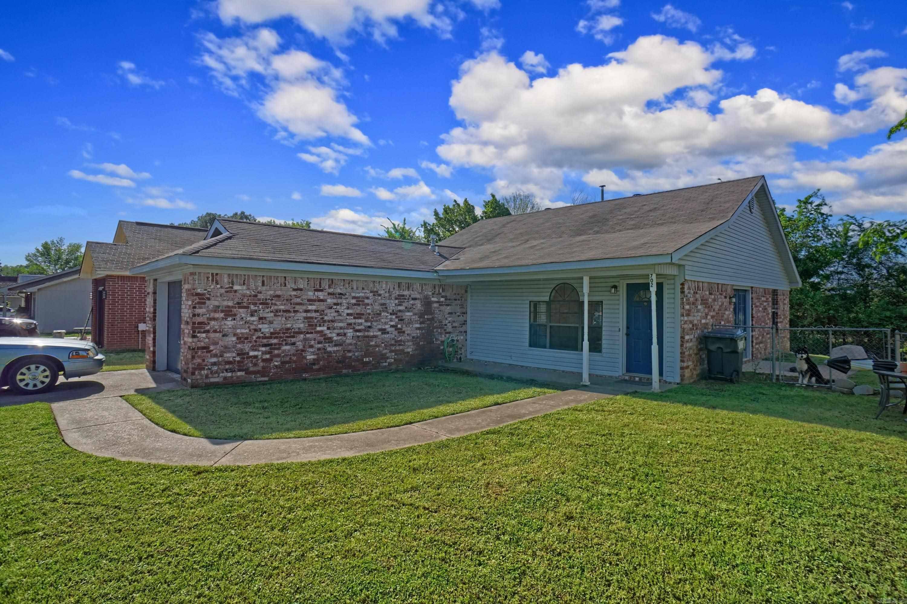 702 E 23rd Street, Russellville, AR 72802-6981