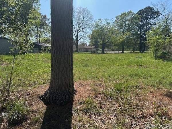 402 Harrison St, Lonoke, AR 72086