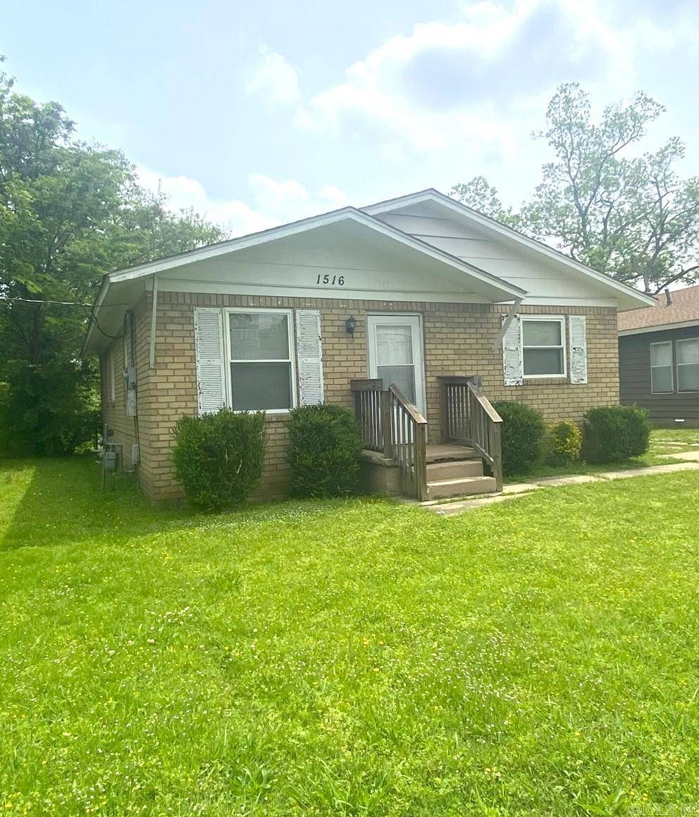 North Little Rock, AR 72117,1516 Van Street
