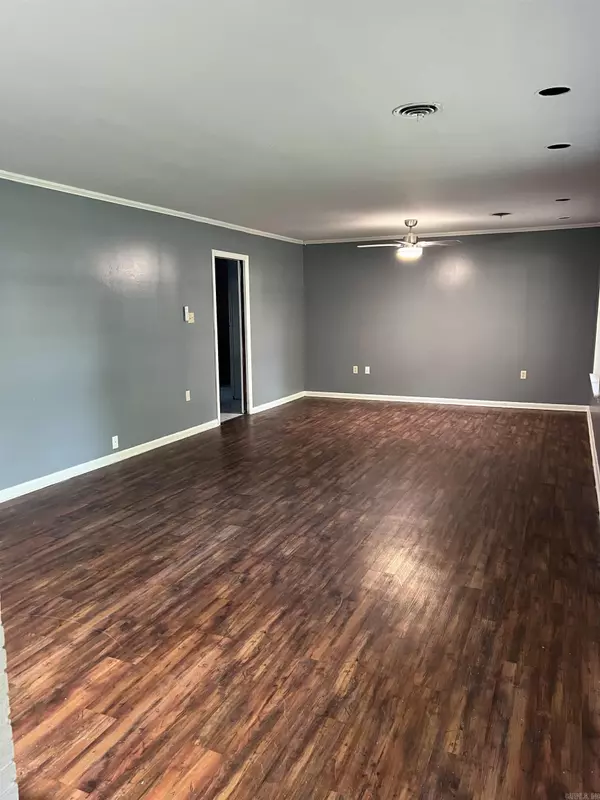 Pine Bluff, AR 71603,2212 W 36th Avenue