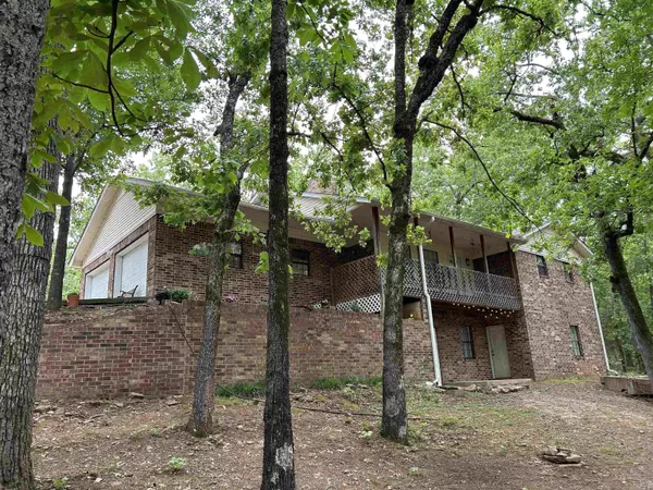 Conway, AR 72032,16 Pinecrest Court