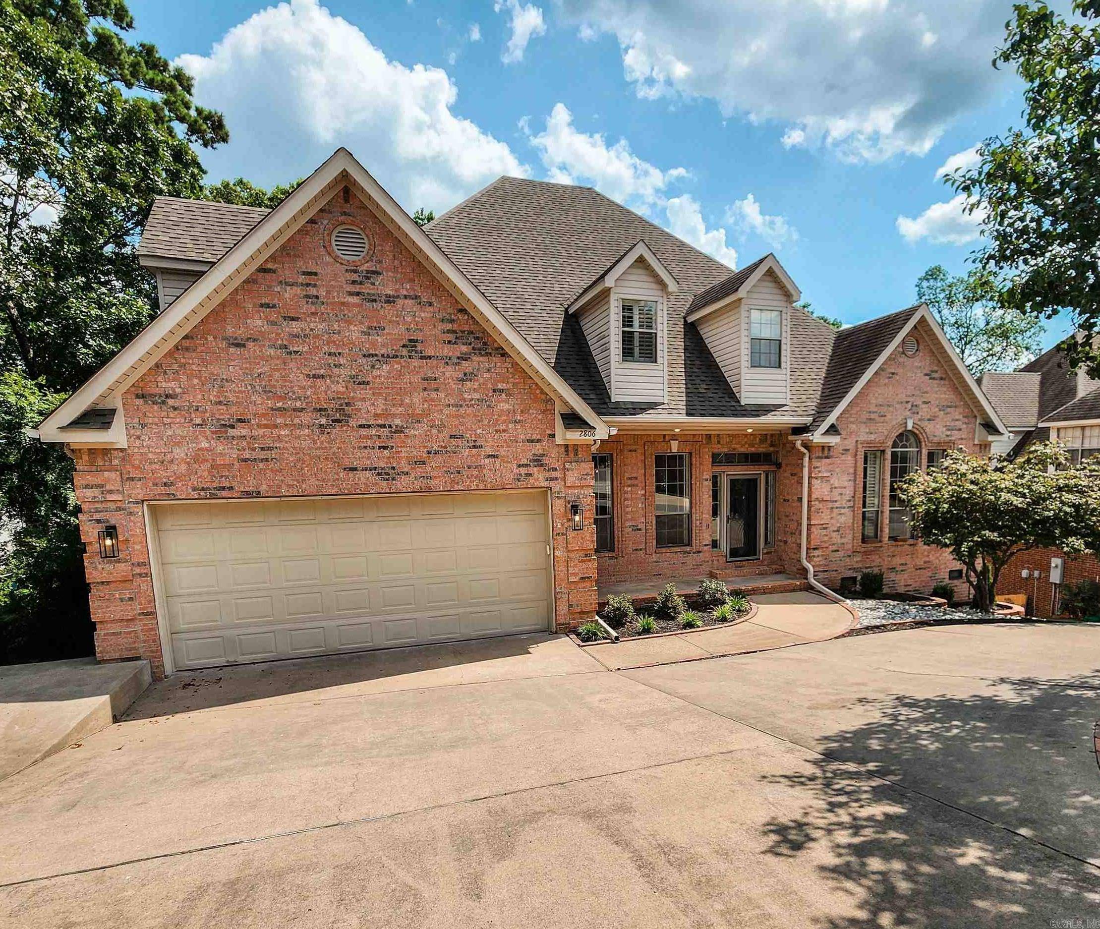 2806 Woodsgate Drive, Little Rock, AR 72211-4465