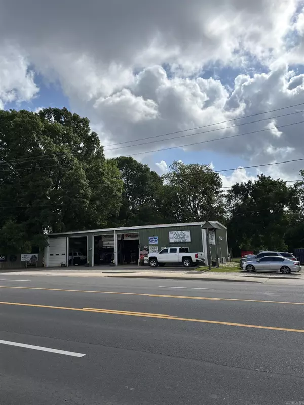 214 N Martin Street, Warren, AR 71671