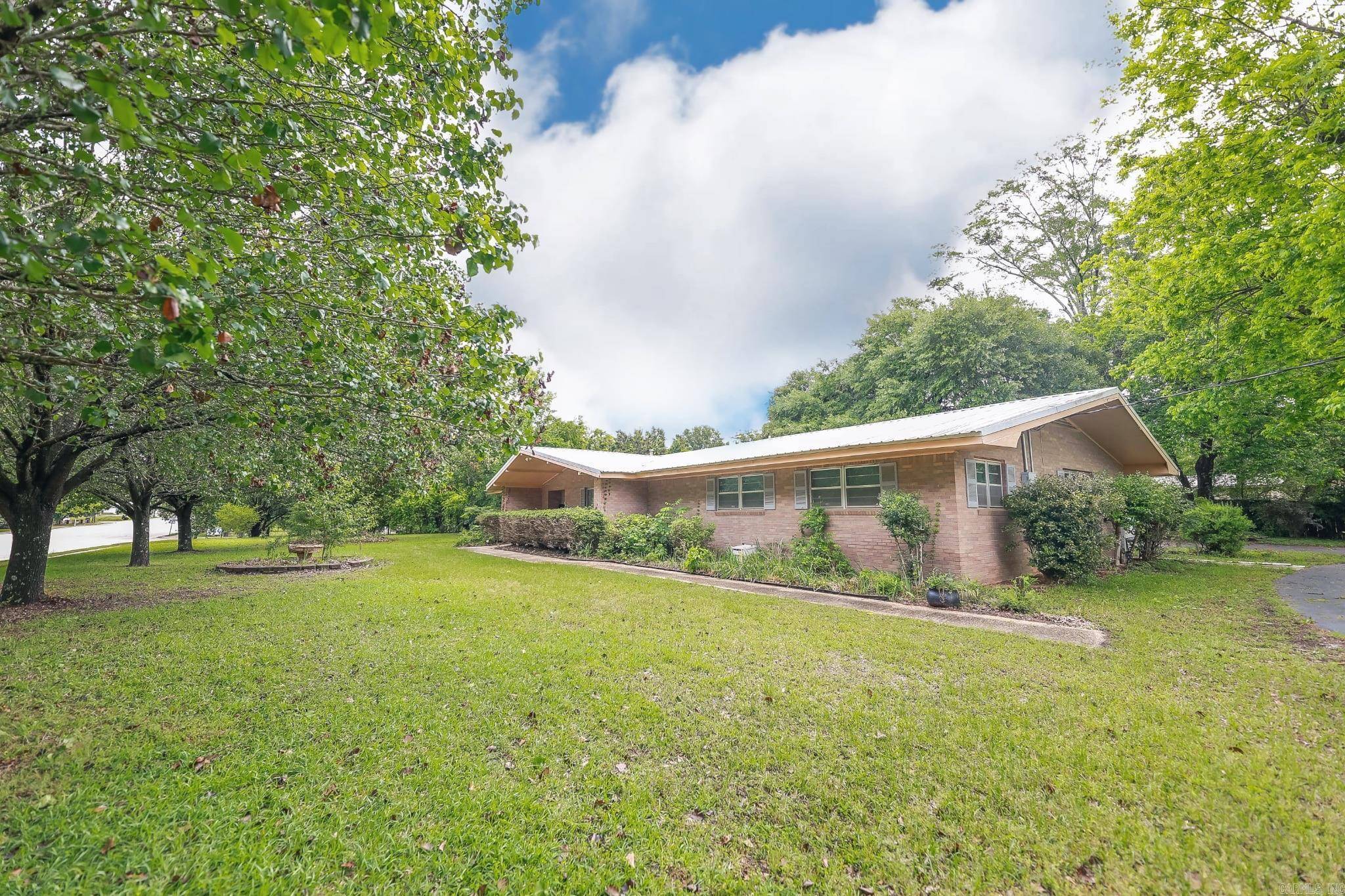 407 S Main, Junction City, LA 71256