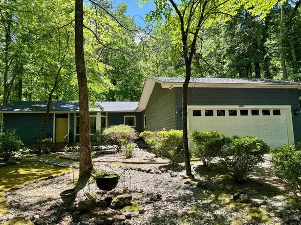 89 Santistaban Way,  Hot Springs Village,  AR 71909