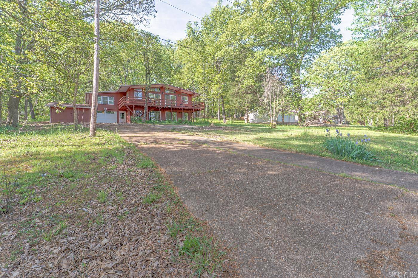 Cherokee Village, AR 72529,60 Cherokee Road