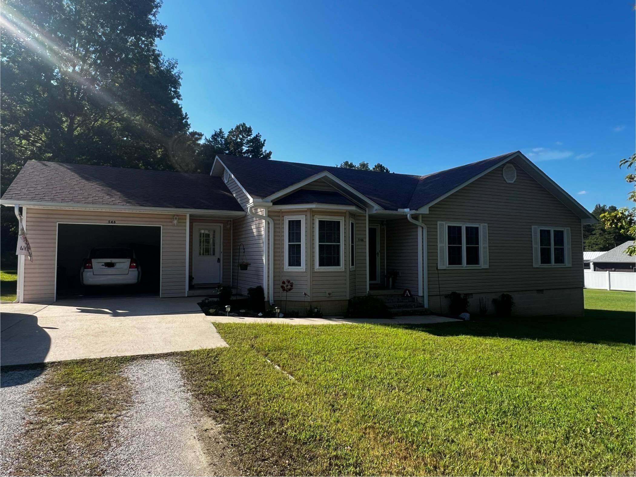 546 Allen,  Melbourne,  AR 72556